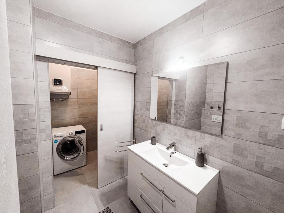 Riad Apartments Premium Zgornje Skofije Exterior photo