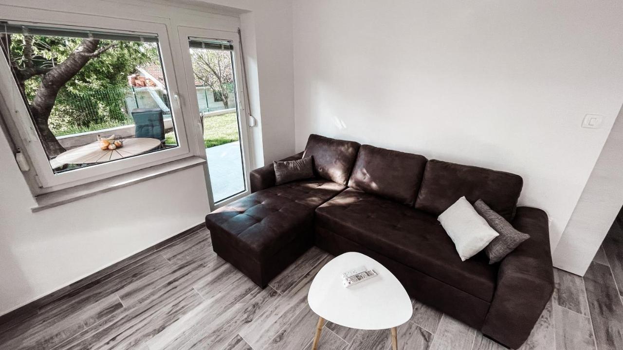 Riad Apartments Premium Zgornje Skofije Exterior photo